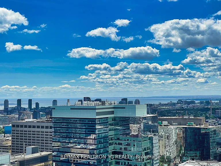 832 Bay St #3510 — Photo 34