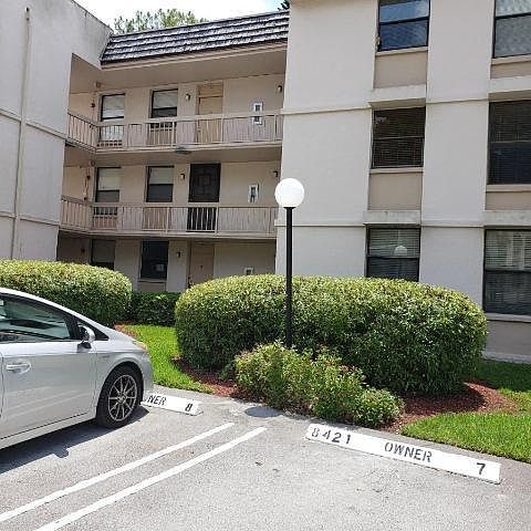 1st image of 8421 Forest Hills Dr APT 107