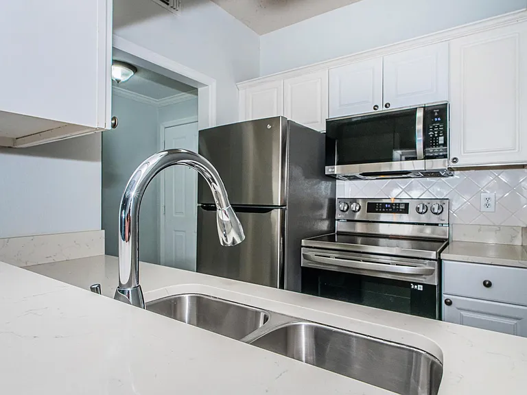 800 S Dakota Ave #240 — Photo 11