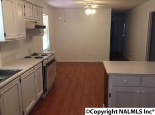 225 Drum Cir, Albertville, AL 35951