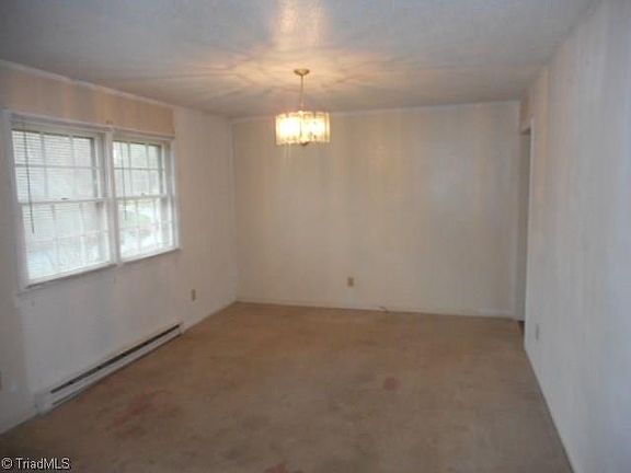 4th image of 212 Knollwood Dr