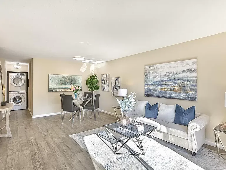 6949 Chantel Ct — Photo 6