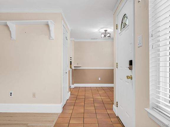 5th image of 8 Birchwood Road