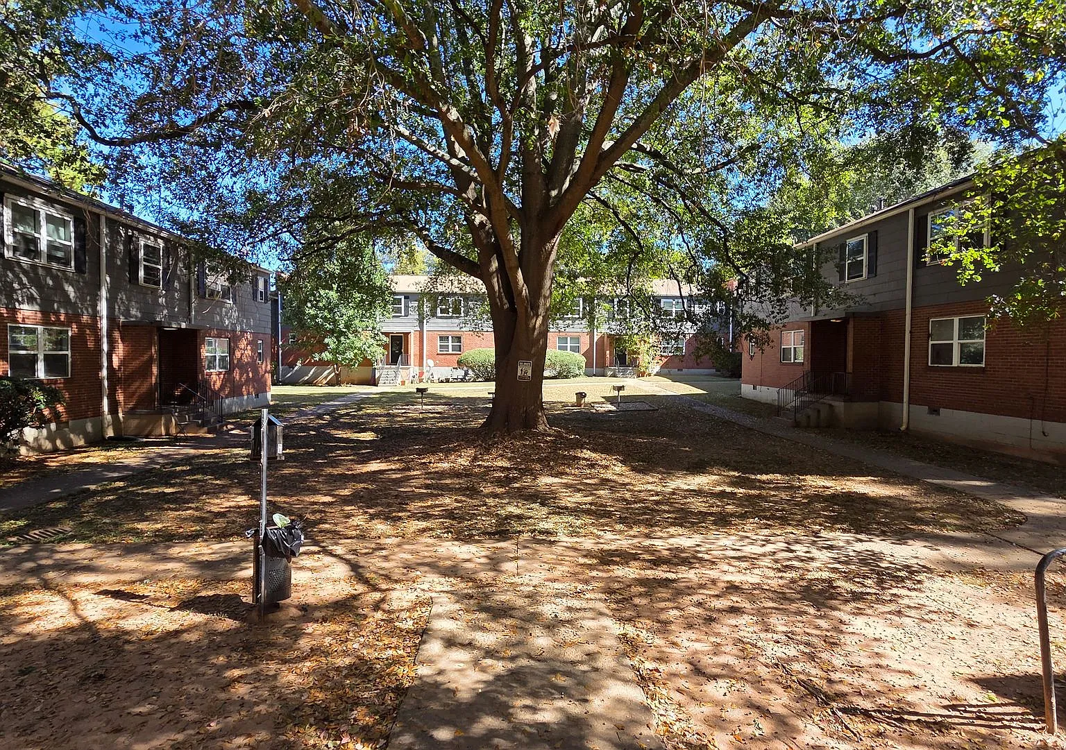 Seminole Court Apartments — Photo 3