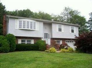120 Lake Nanuet Dr, Nanuet, NY 10954