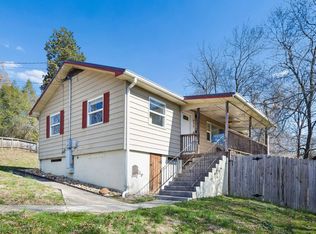 618 Pennsylvania Ave, Oak Ridge, TN 37830