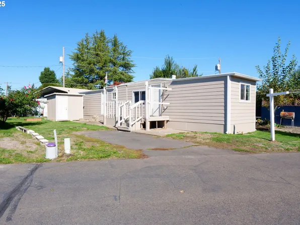 2400 SE Stratus Ave Unit 33, McMinnville, OR 97128