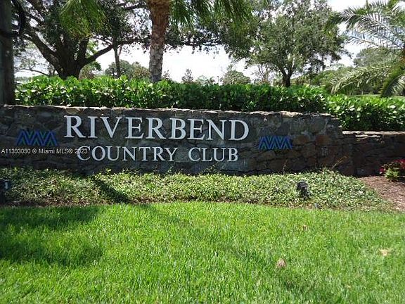 4th image of 9130 SE Riverfront Ter APT J
