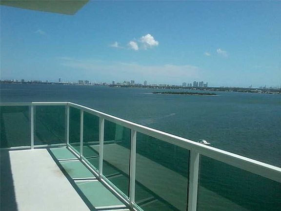 5th image of 500 NE 29th St APT 1208