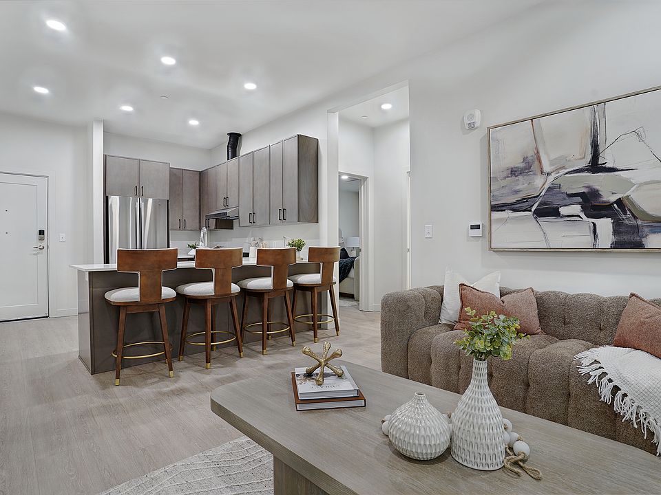 3 Bedroom Floorplan-Spacious Floorplans with upscale finishes.