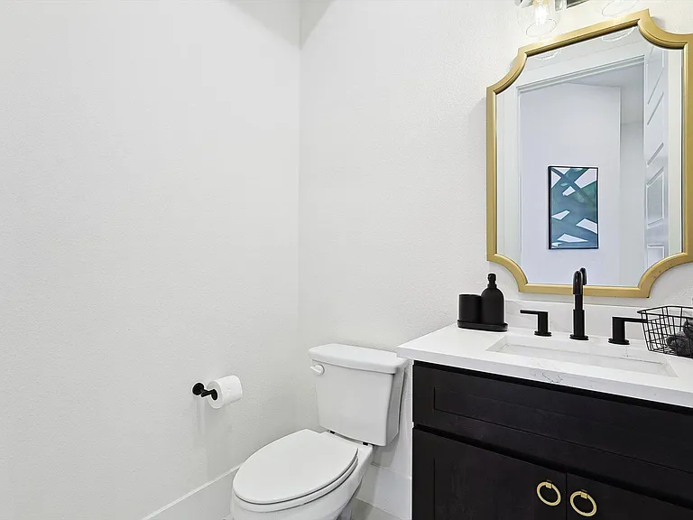 1805 Browder St #102 — Photo 24