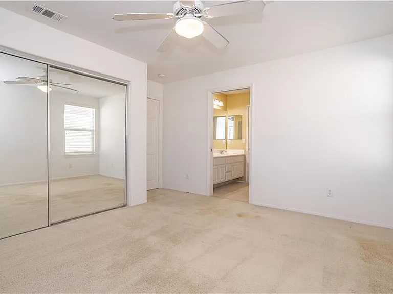 19932 Oakville Ct — Photo 15