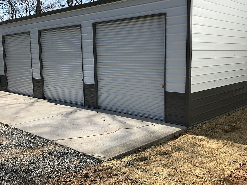 2nd image of 2309 Forbis Ln