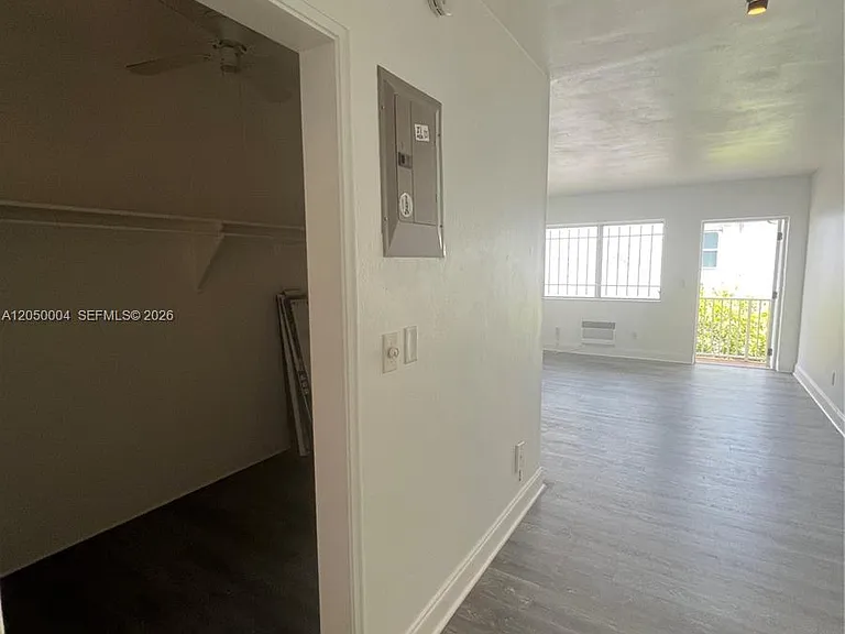 7720 Harding Ave #9 — Photo 5