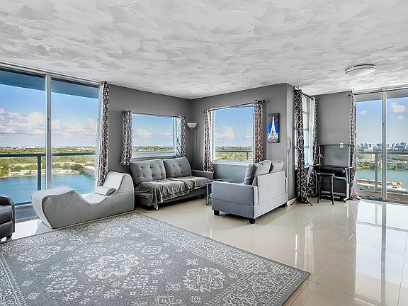 4th image of 1301 NE Miami Gardens Dr #1816