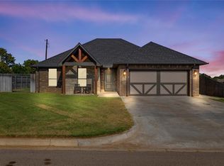 2812 Landrun, Weatherford, OK 73096