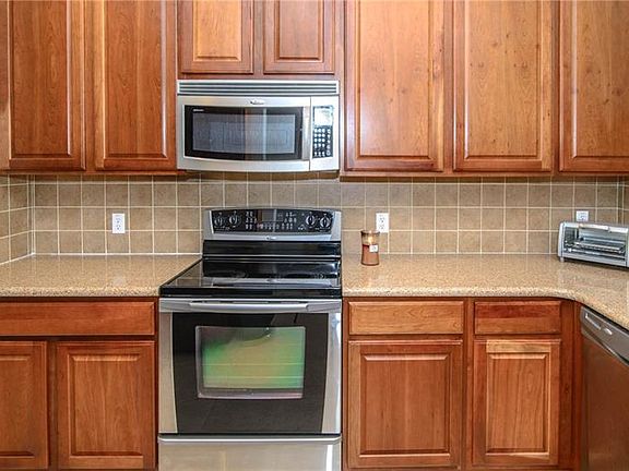 4th image of 3575 Sanctuary Dr
