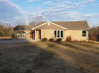 4660 Meadow Vw W, Brookfield, WI 53005