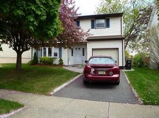 62 Rutan Rd, Belleville, NJ 07109