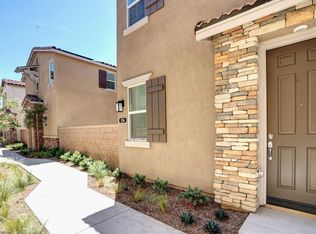 136 Grove Ct, Perris, CA 92571