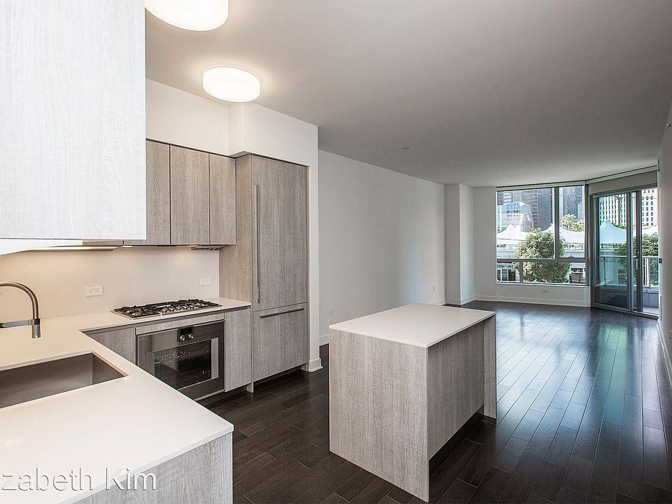 1st image of 318 Main St #28