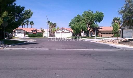 1st image of 3351 Palmdesert Way
