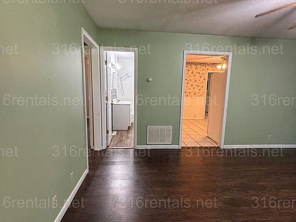 2nd image of 418 N State St