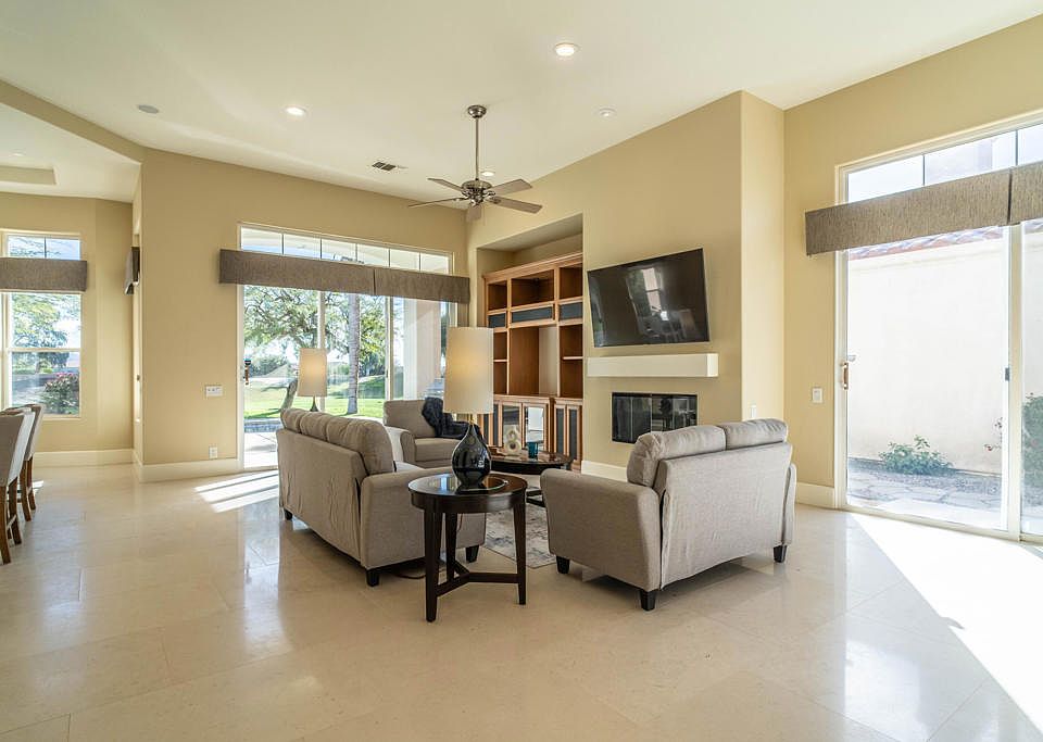 1st image of 20 Via Bella