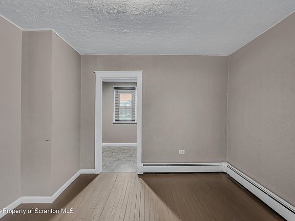 4th image of 413 17th Ave