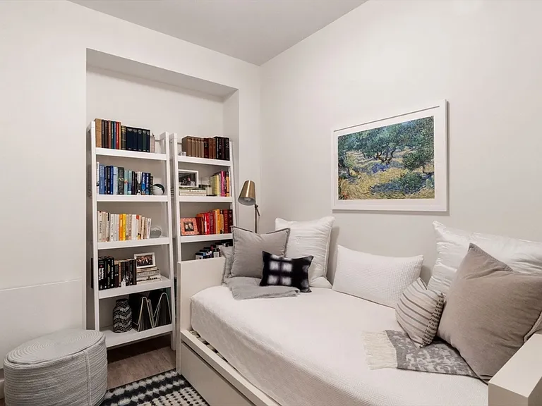 900 Beacon St #501 — Photo 10