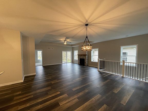 4th image of 3823 Tanglewood Pl