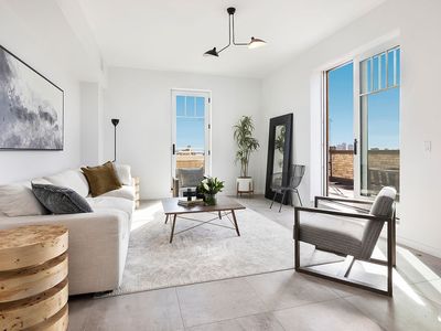 825 W End Ave, New York, NY, 10025