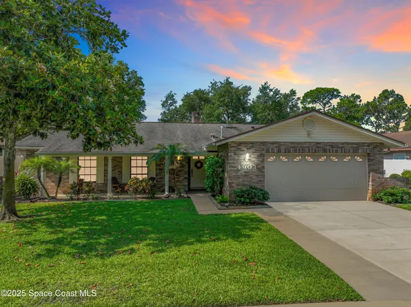 4903 Squires Dr, Titusville, FL 32796
