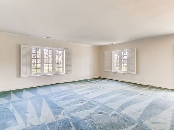 4th image of 7324 Heritage Ct APT 1J