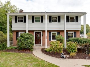 4839 Elmwood Dr, Pittsburgh, PA 15227