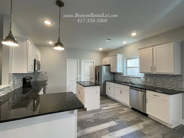 185 Siena Blvd — Photo 10