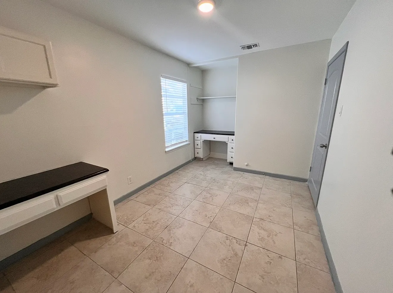 4 bed, 1388 sqft, $2,150 — Photo 4
