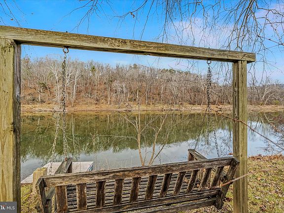 2nd image of 789 Kilgore Rd