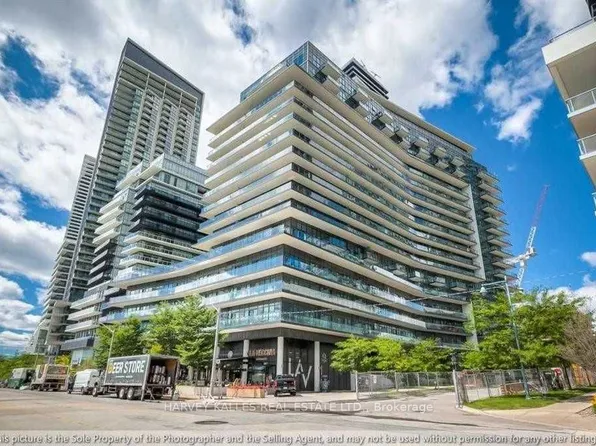 39 Annie Craig Dr, Toronto, ON