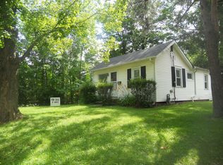 225 Maple Ave, Chardon, OH 44024