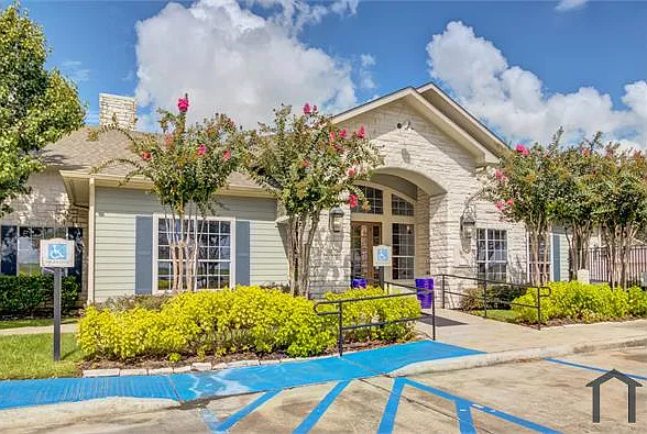 1 bed, 680 sqft, $1,357 — Photo 3