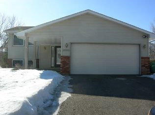 1526 Pinewood Dr, Shoreview, MN 55126