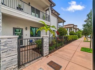4741 NW 84th Ave #TOWNHOUSE 4741, Miami, FL 33166