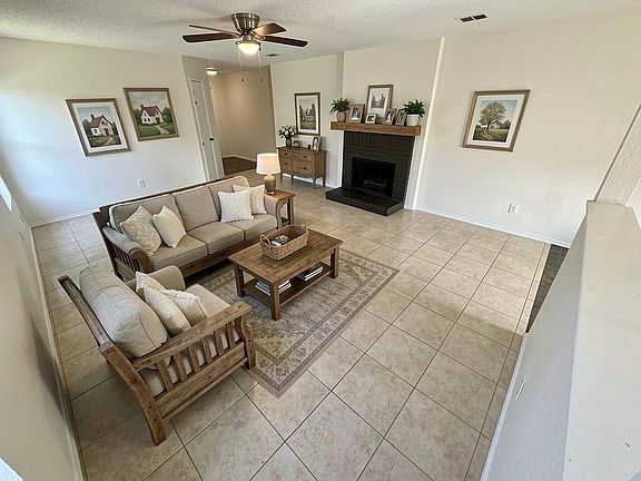 4th image of 4249 Gray Fox Dr