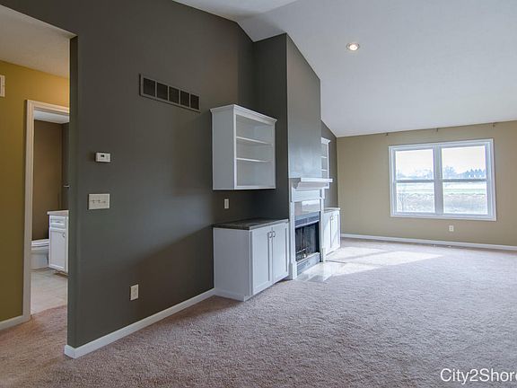 5th image of 3942 Kentucky Ln