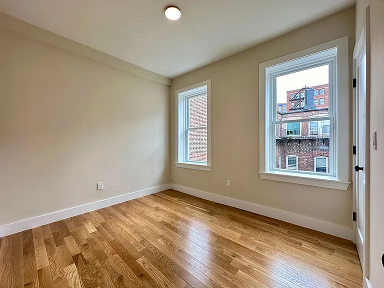 70 N Margin St #4 — Photo 11