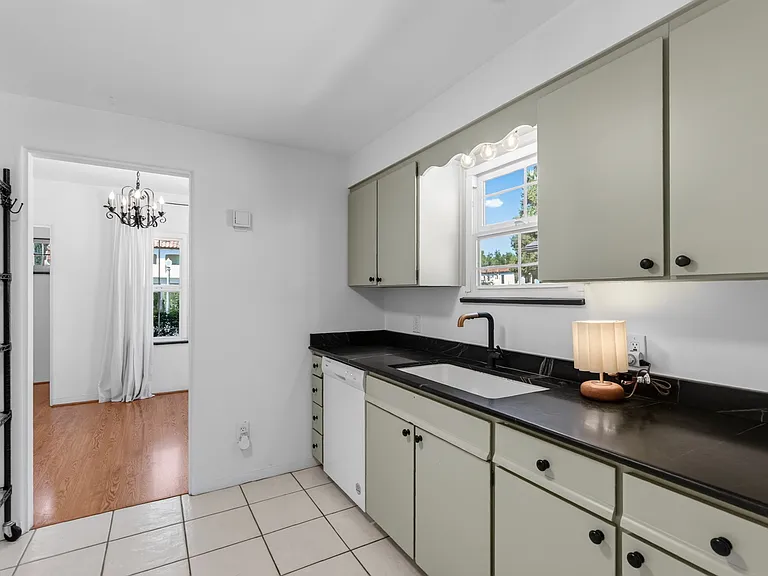 3533 Elmwood Dr — Photo 18
