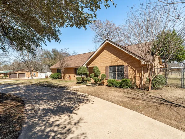 1265 N Charlotte Ave, Stephenville, TX 76401