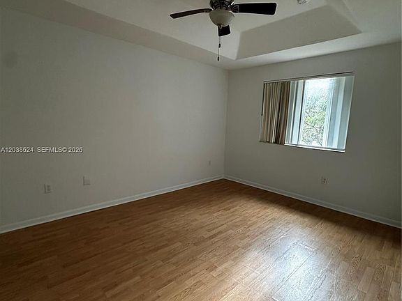 5th image of 2452 SE 14th Ave #284