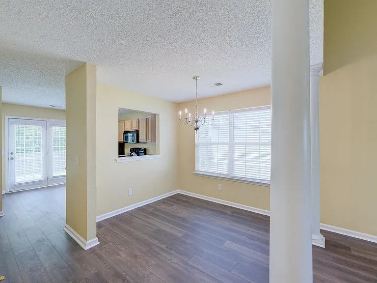 58 W Killian Station Ct — Photo 9
